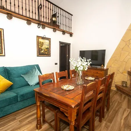 Cubo's El Balcon De Lomas * Alhaurin el Grande